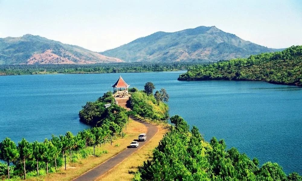 Discover T'nung Lake - The wild beauty of Pleiku