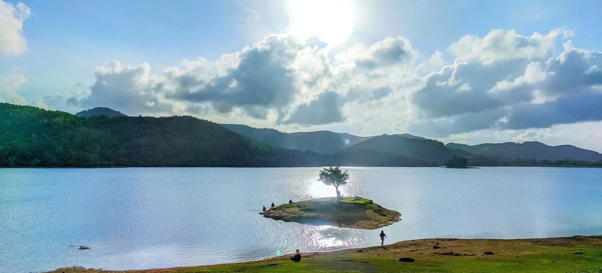 Discover Ha Long Bay in the Dry Season - Phu Ninh Lake, Quang Nam
