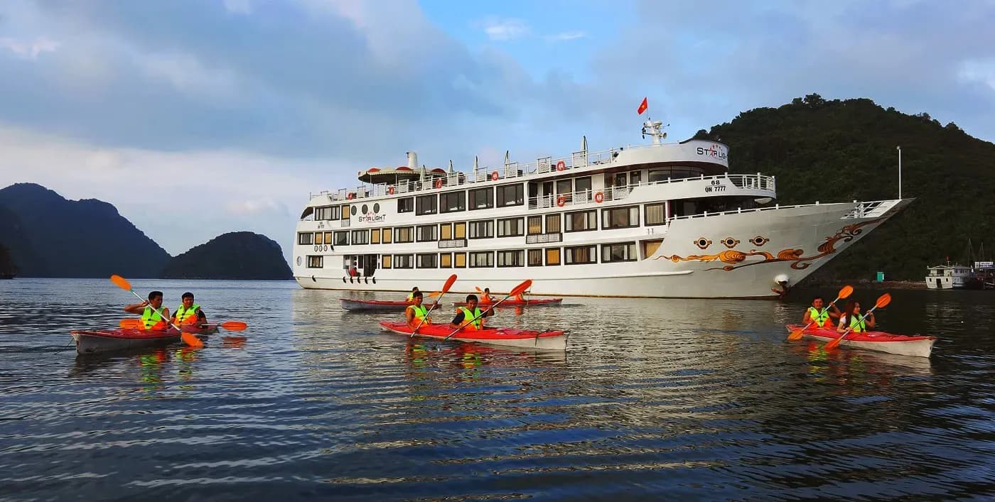 Kayaking in Ha Long Bay