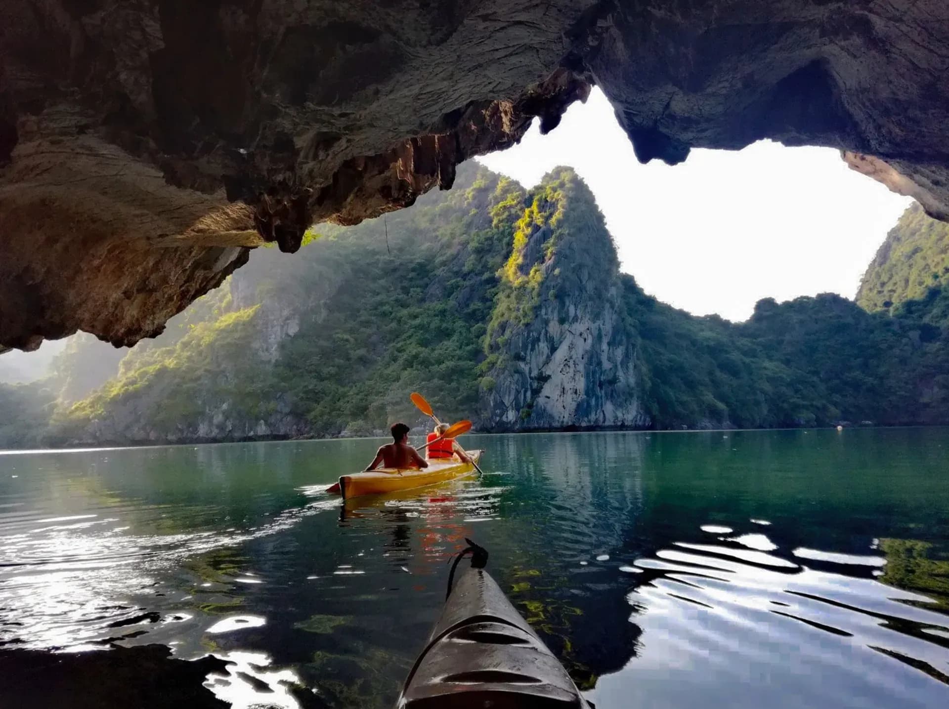 Kayaking Lan Ha Bay, Quang Ninh