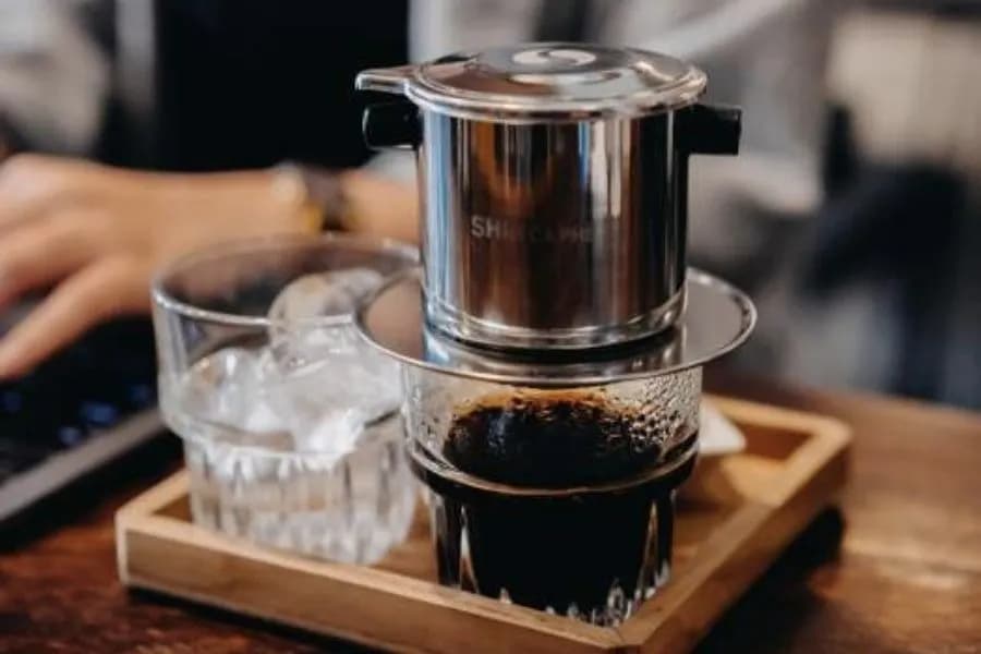 Unique features of coffee drinking culture in Vietnam 