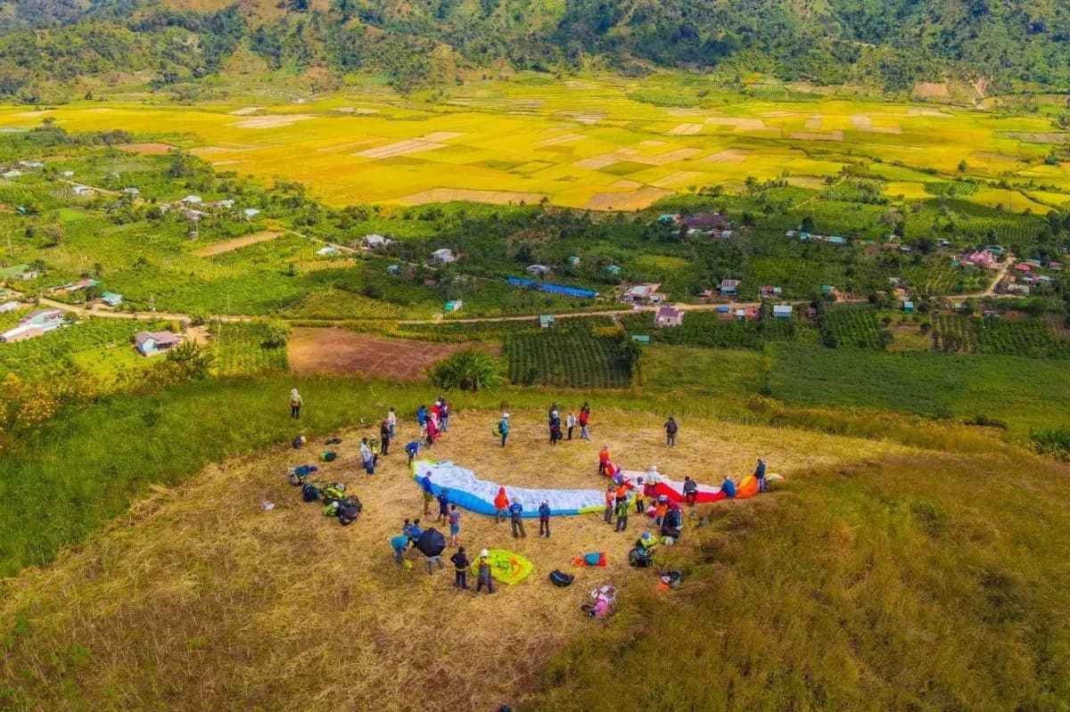 Paragliding Over Chu Dang Ya Volcano: Conquering the Sky