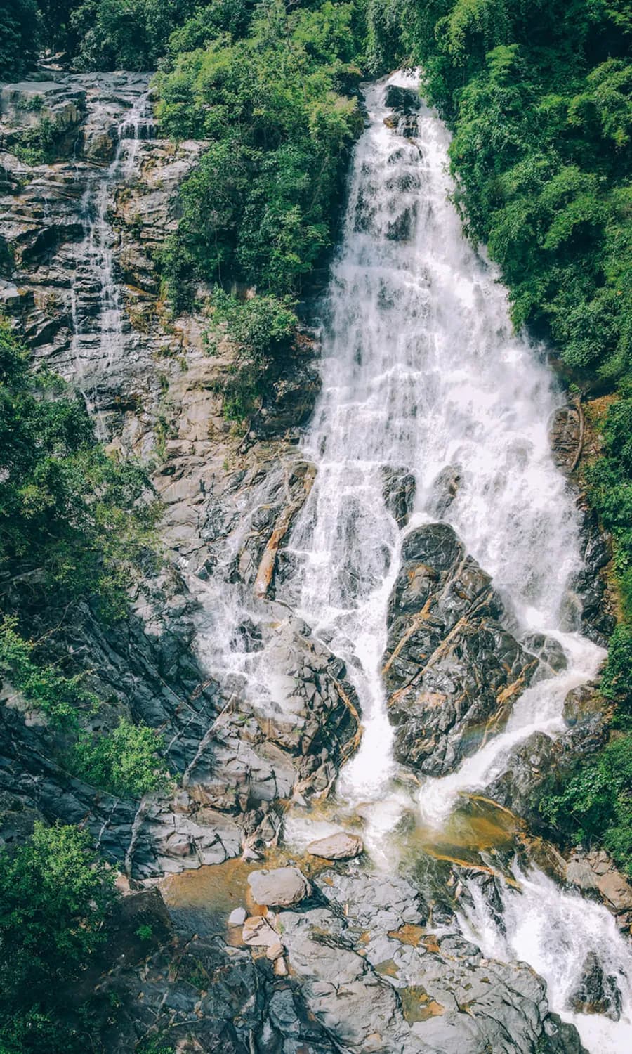Challenge yourself with trekking Cu Lao Thac