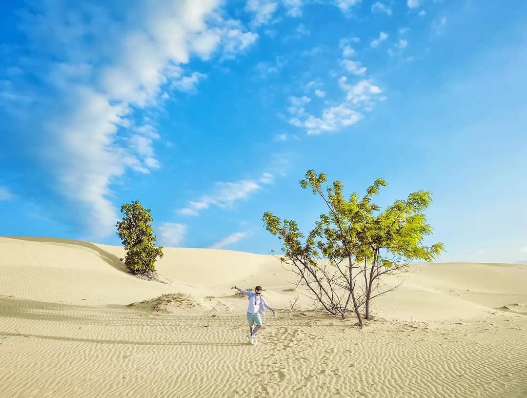 Nam Cuong Sand Dunes: A beautiful virtual paradise in Ninh Thuan