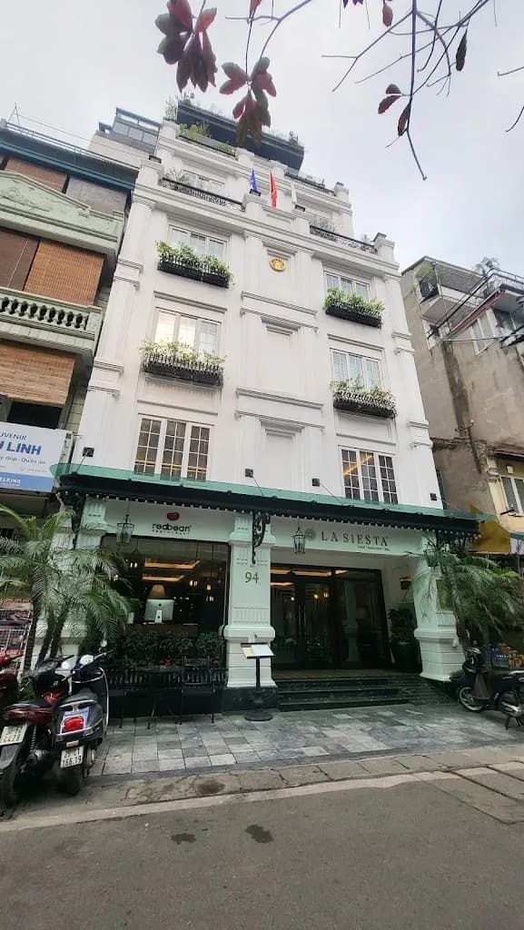 La Siesta Premium Hang Be Hotel