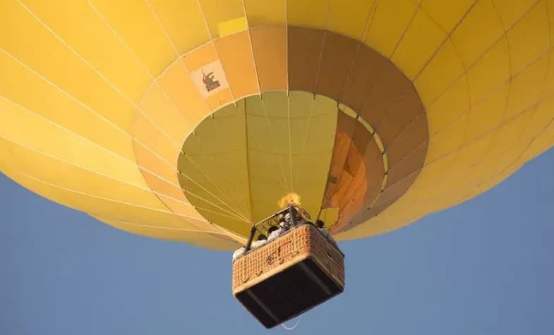 Mui Ne - The most beautiful hot air balloon flight spot in the world