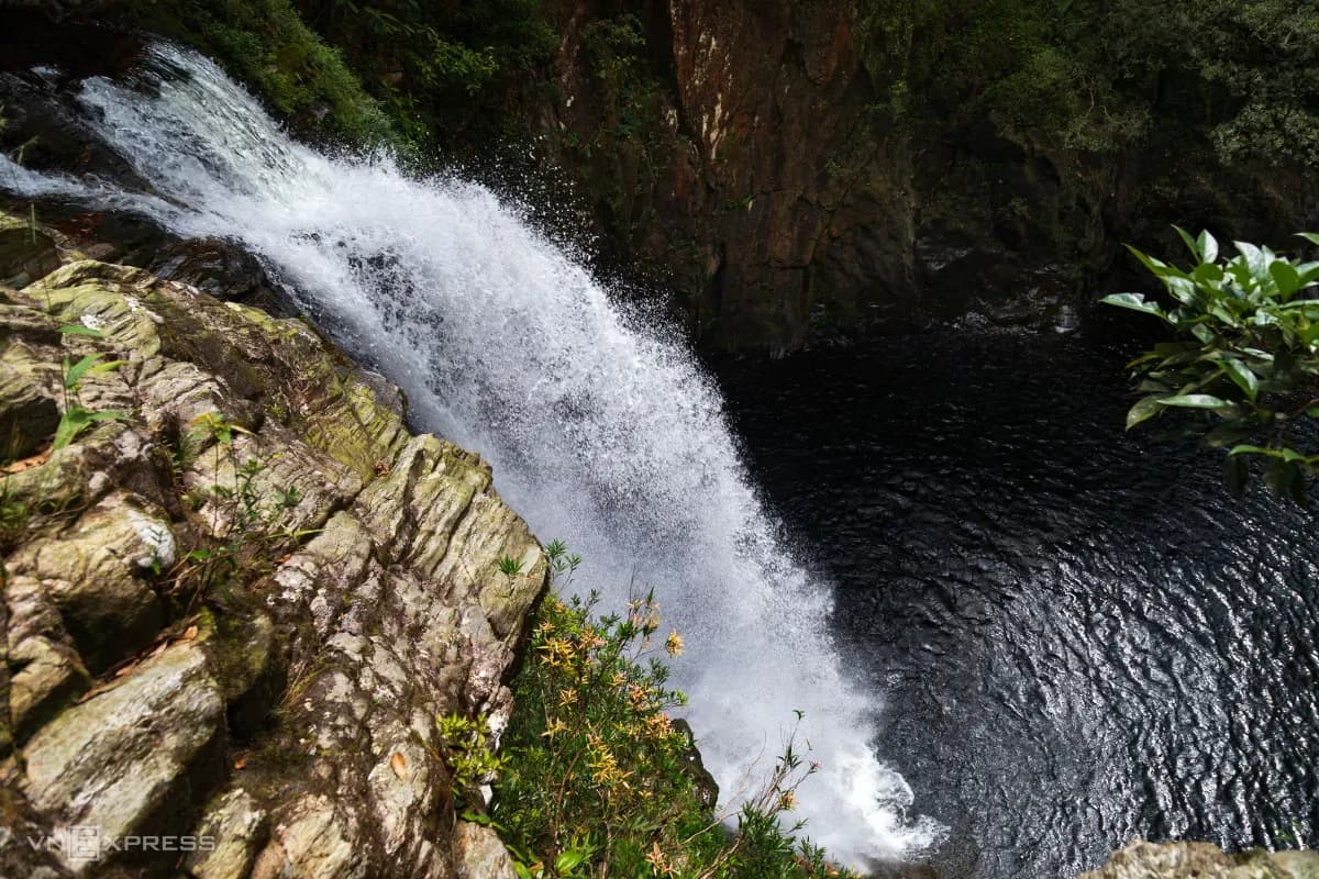 Trekking Dakrong Nature Reserve - Quang Tri