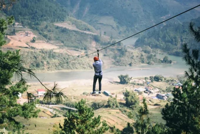 Zipline "Flying over the golden season" in Yen Bai