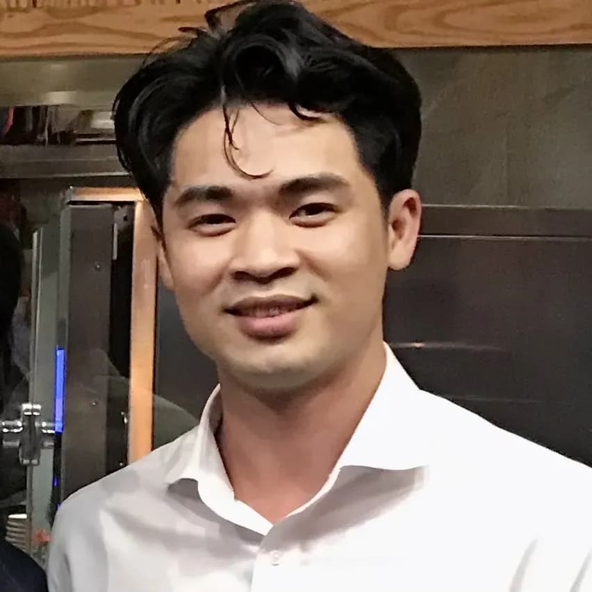 Duc Anh Le CEO iGuide
