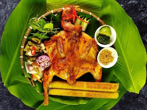 Grilled Chicken Ban Don - Central Highlands cuisine has a very unique flavor