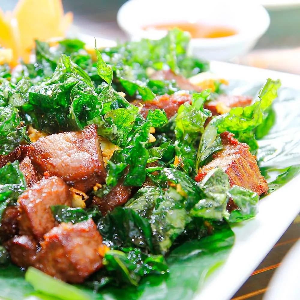 banh-mi-viet-nam-wikipedia-tieng-viet_thit-trau-la-trong-quang-binh-co-gi-ngon-ma-ai-cung-san-lung-1-1653017323.jpeg