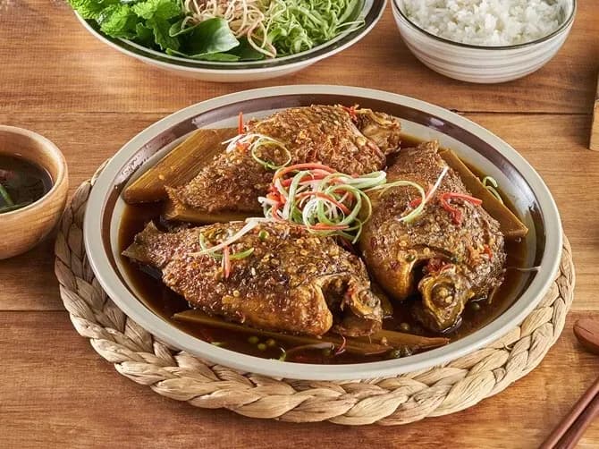 The braised Mekong Barb dish captures the essence of the southwest with its alluring colors and enticing aroma.