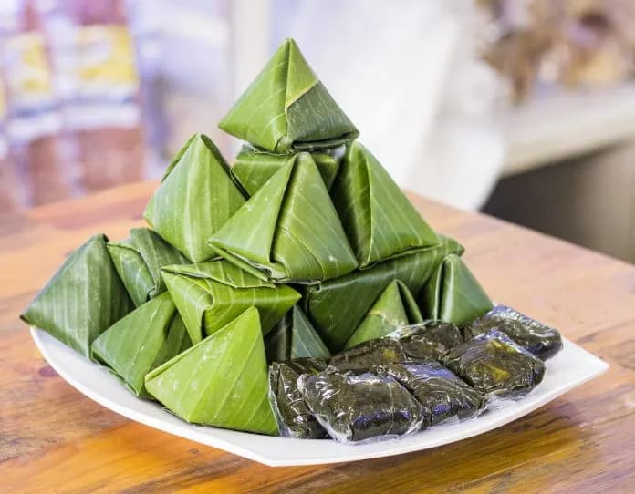 thuong-thuc-banh-it-la-gai-binh-dinh-voi-cong-thuc-3-buoc-don-gian_bánh ít lá gai.jpg