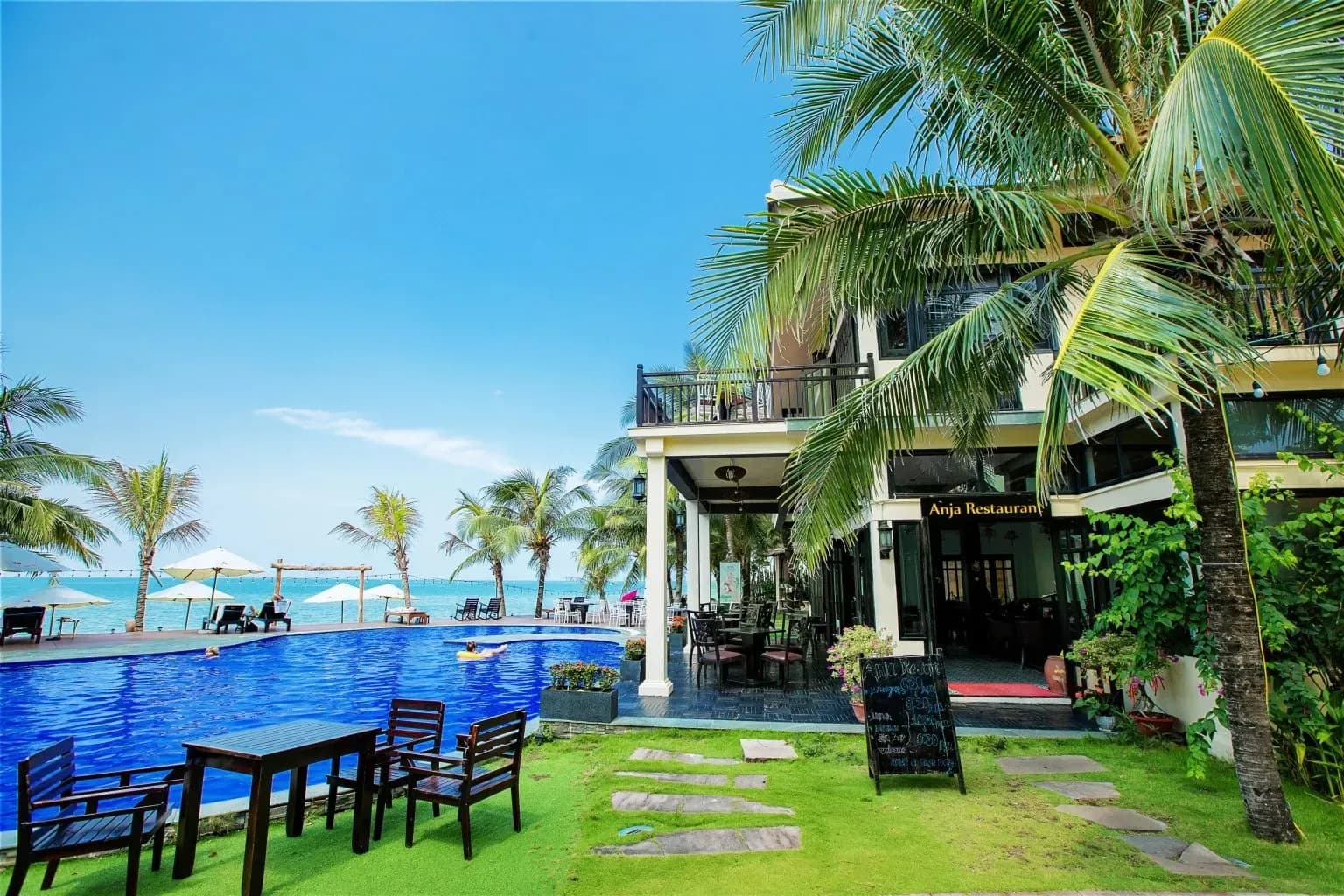 Relax by the outdoor pool and enjoy exquisite dining at the upscale Anja Restaurant.