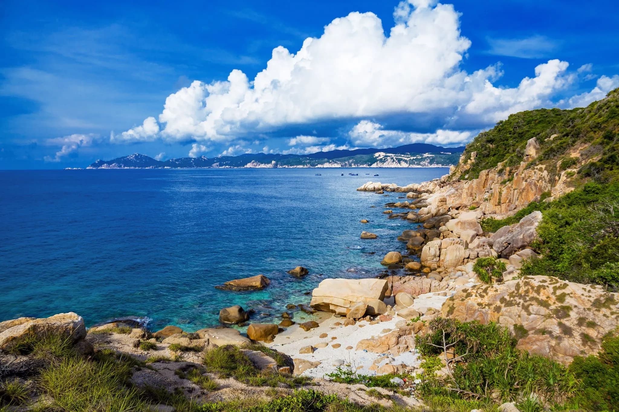 Trekking to explore and conquer Mui Doi - the Easternmost point of Vietnam