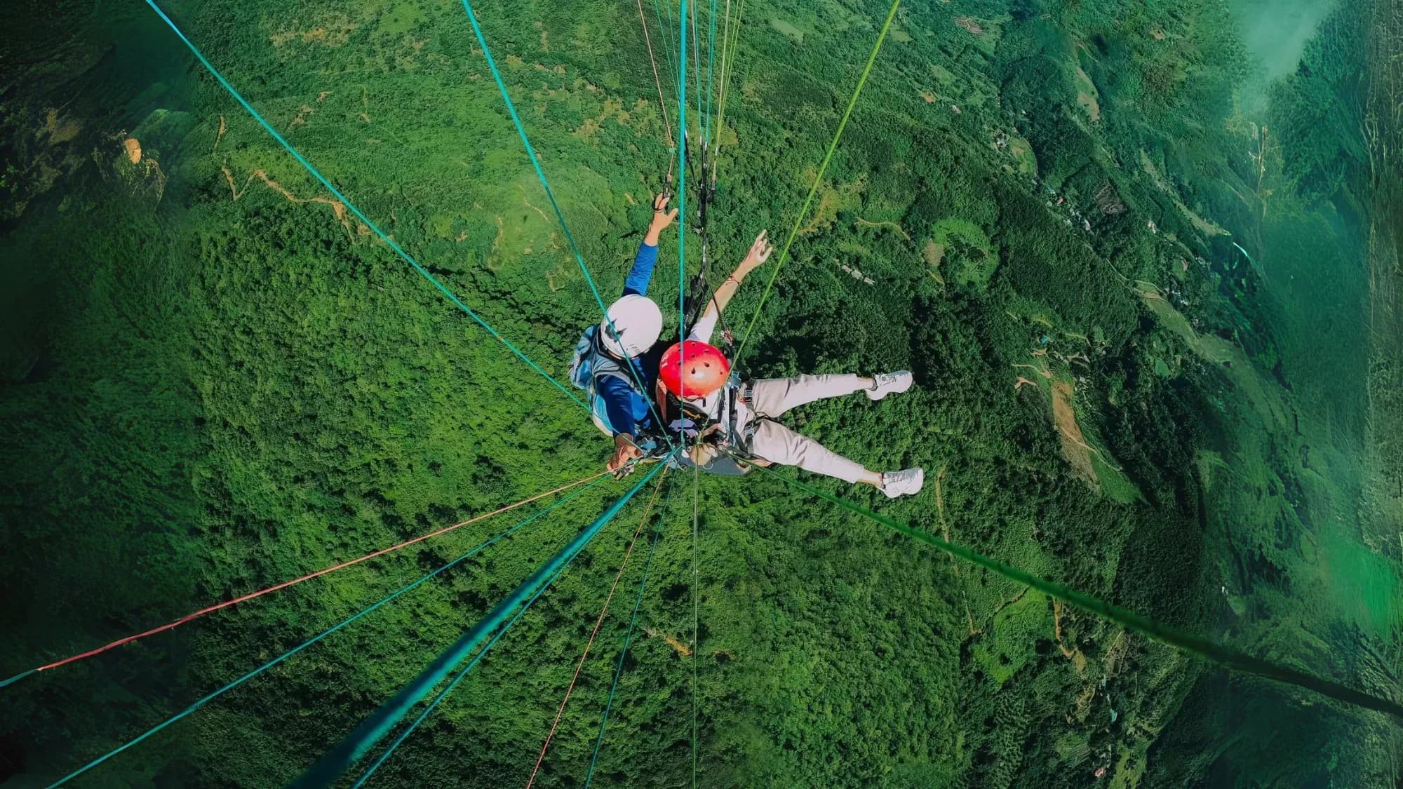 Soaring over Yuannan Mountain - Conquering the sky, exploring nature